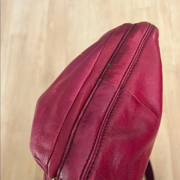 Fossil Red Burgundy Crossbody Bag with Adjustable Strap and Gold tone Hardware - Picture 8 of 12